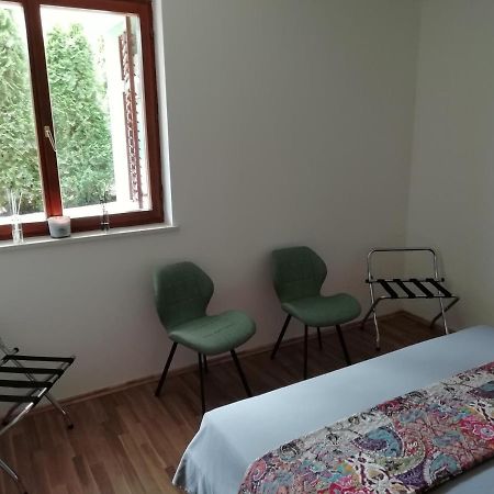 לאבין Hostel Stalno Sretan מראה חיצוני תמונה