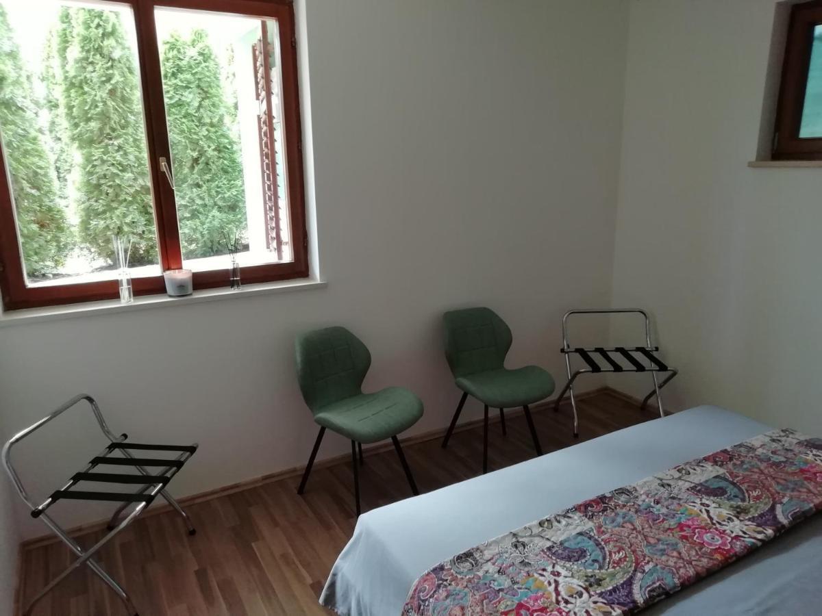 לאבין Hostel Stalno Sretan מראה חיצוני תמונה